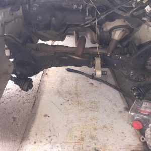 Ford Courier Çıkma Orjinal Motor Traverzi